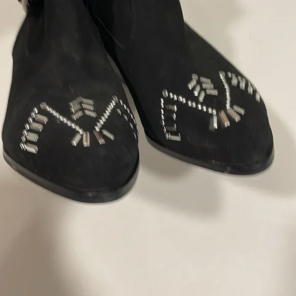 NWOT Booties! Country vibe, comfy and cute! Black suede like with silver stud - Picture 5 of 7